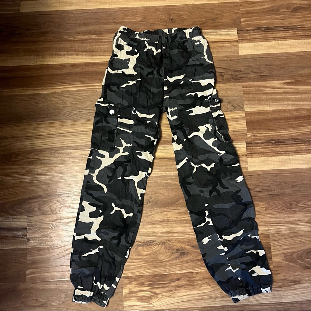 camo pants
